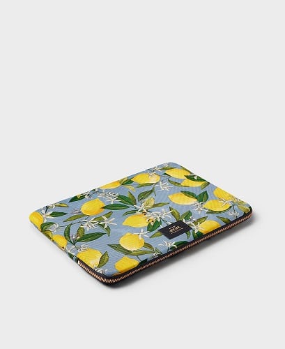 02_WOUF-S240001-13-Laptop-Sleeve-Capri-Up