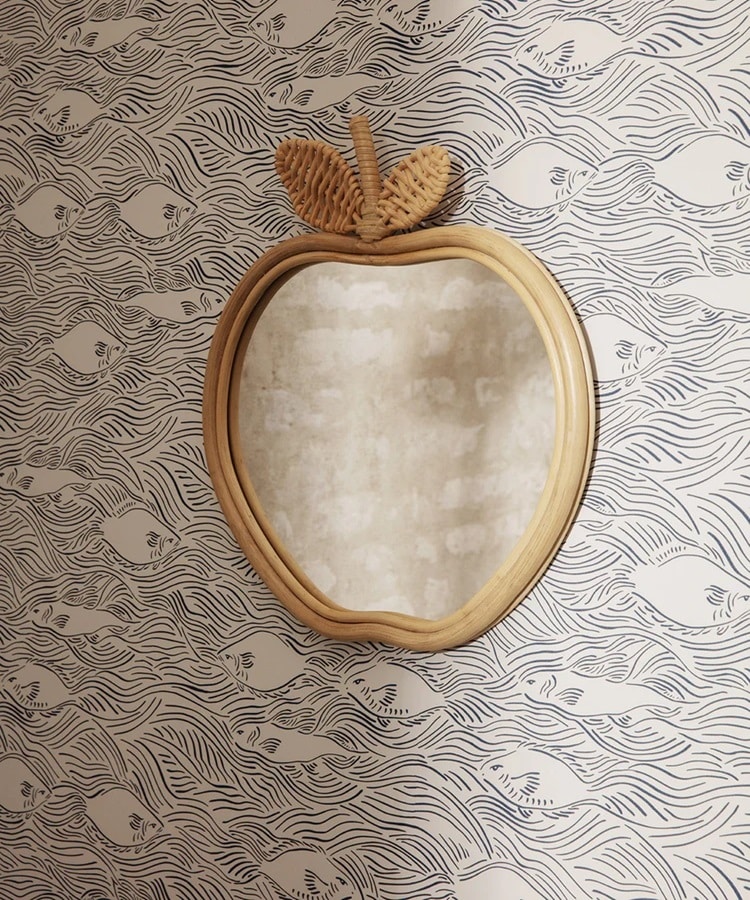Apple Mirror 2 jpg