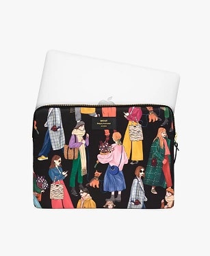 Girls-Laptop-13-Laptop-Sleeve-Usage jpg