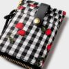WOUF-CH230006-Card-Holder-Abril-Detail_adl.jpg
