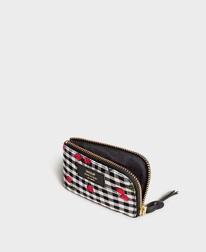 WOUF-CH230006-Card-Holder-Abril-Info_adl.jpg