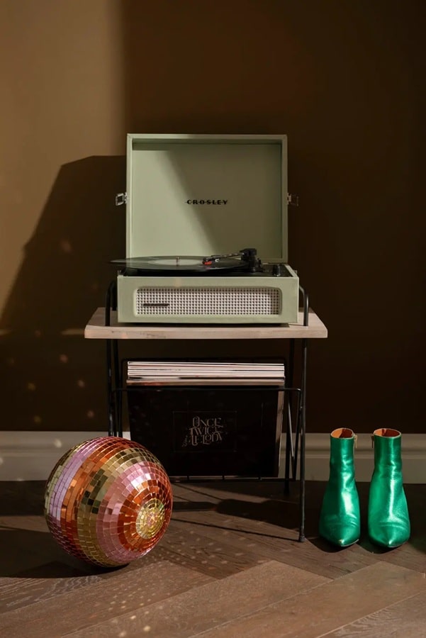 Wiltshire-record-player-rack---ST77-NA---Natural-Crosley-Radio-Europe-1673948207