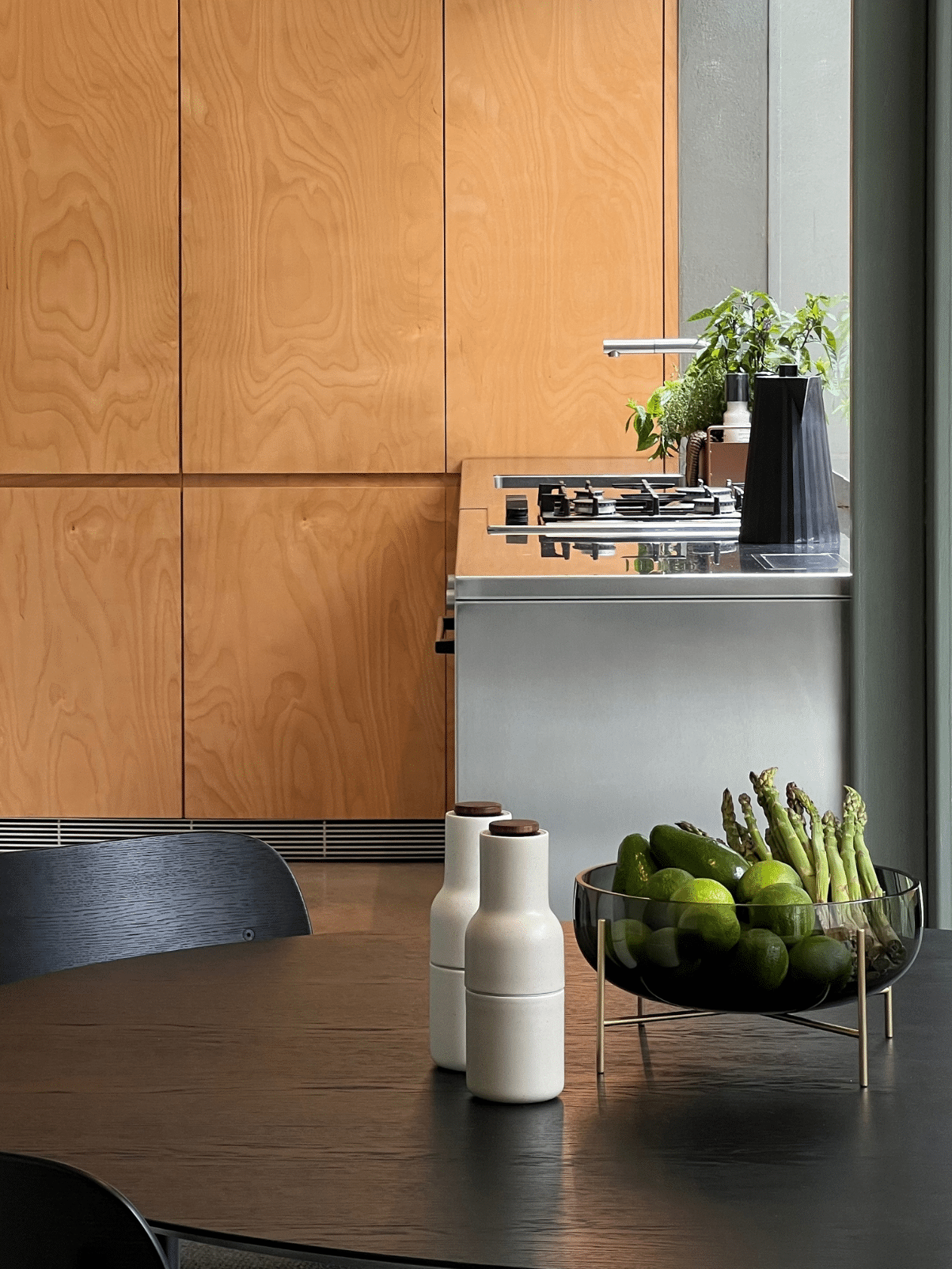 Kitchen &amp; Dining