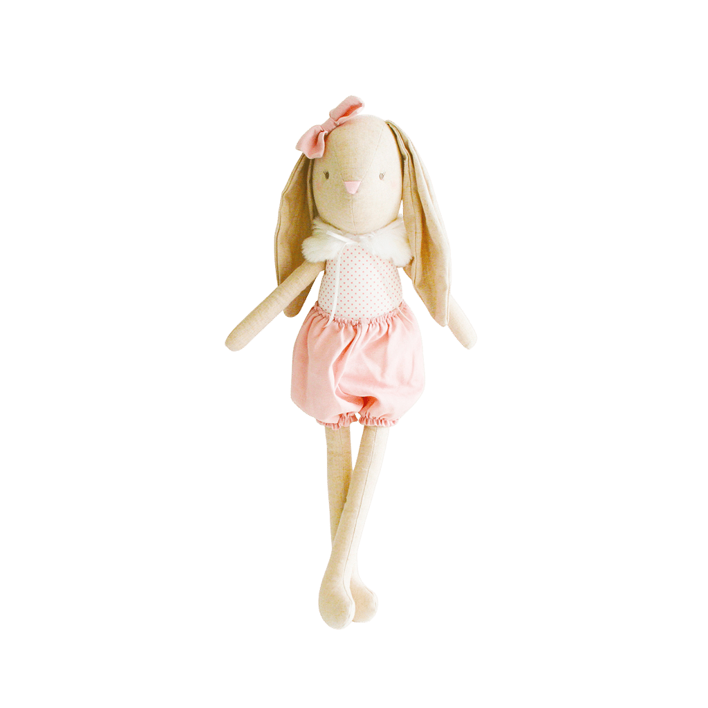 Harriet-resized-2-Photoroom.png