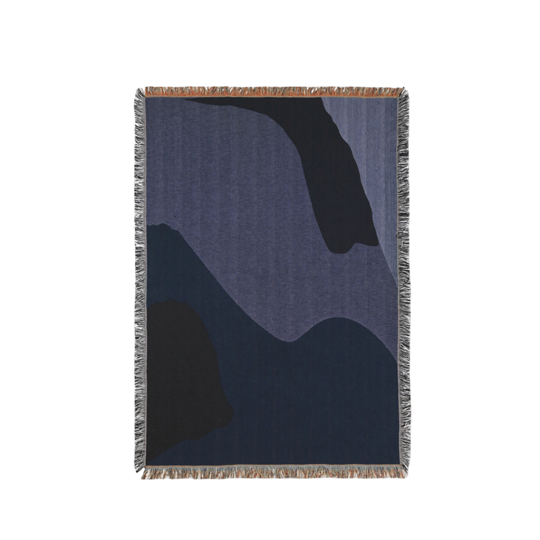 HDFM07601-Vista-Blanket-Dark-Blue-resized-jpg-photoroom-1.png