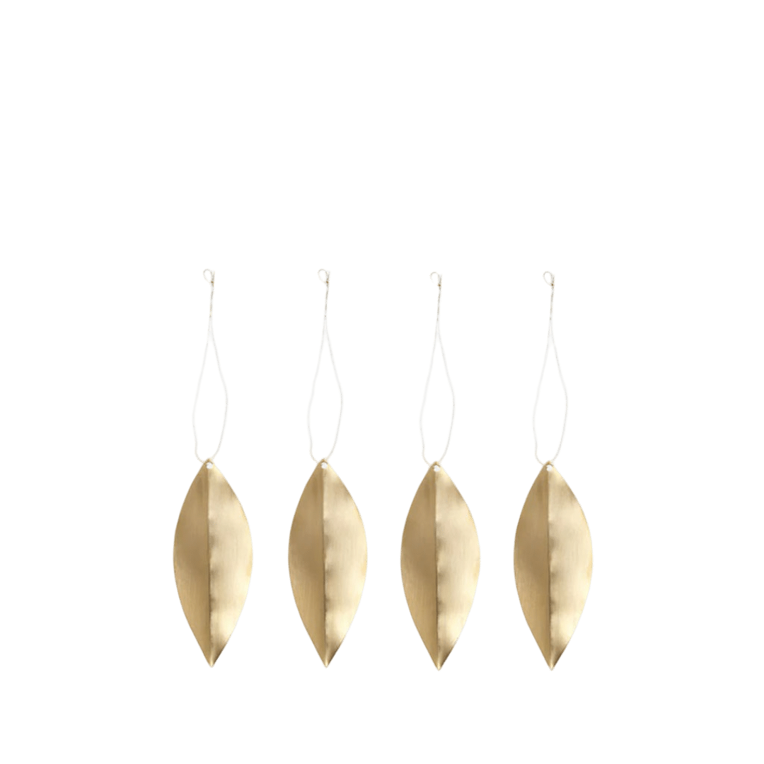 Leaf-Brass-Ornaments-set-of-4-jpg-resized-photoroom-1.png